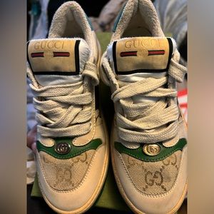 Toddler Gucci runner sneakers size 33 worn once for a hour